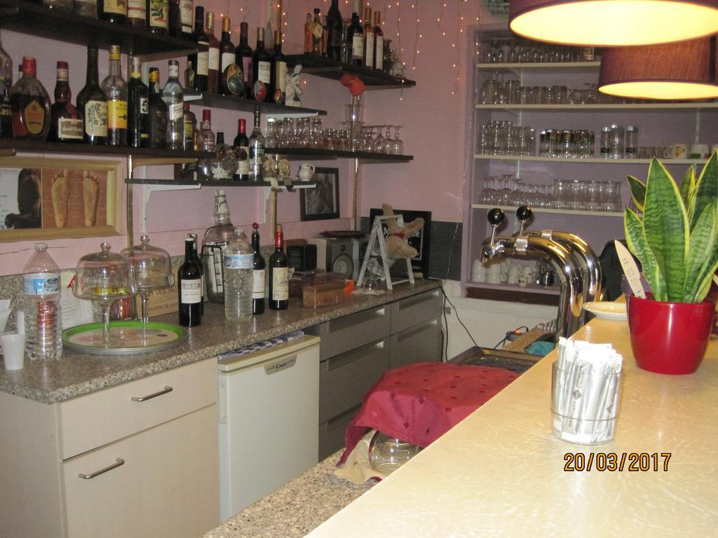 Hotel Le Commerce Neuville  Εξωτερικό φωτογραφία